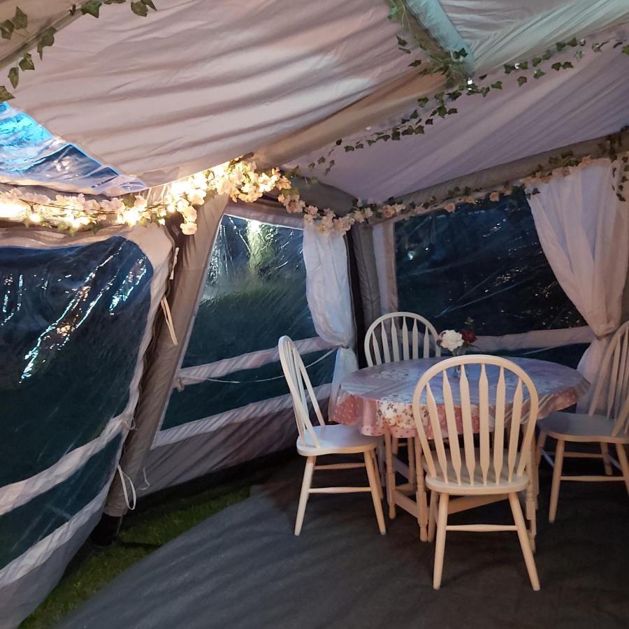 Hotel Caravane Les Fontenelles Saligny-sur-Roudon Zewnętrze zdjęcie
