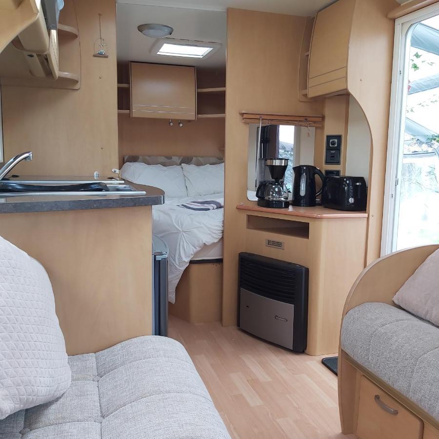 Hotel Caravane Les Fontenelles Saligny-sur-Roudon Zewnętrze zdjęcie